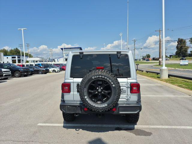 Photo of 2022 Silver Zynith Clearcoat Jeep Wrangler