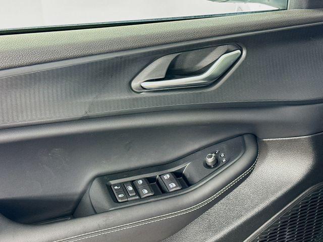 Photo of 2025 Silver Zynith Jeep Grand Cherokee
