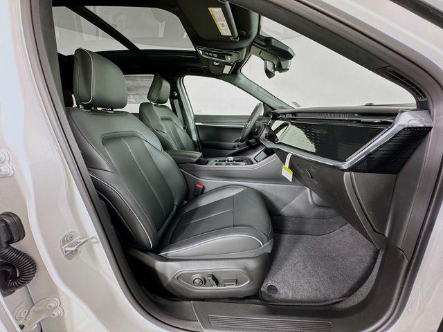 Photo of 2025 Bright White Clearcoat Jeep Wagoneer S