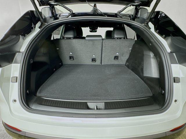 Photo of 2025 Bright White Clearcoat Jeep Wagoneer S