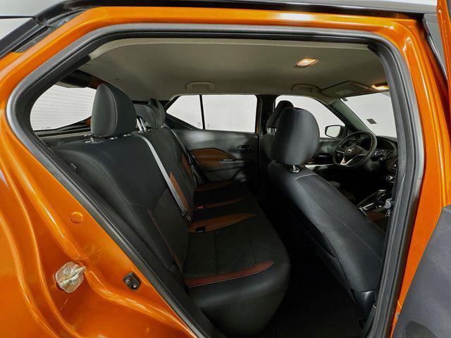 Photo of 2018 Monarch Orange/Super Black Nissan Kicks