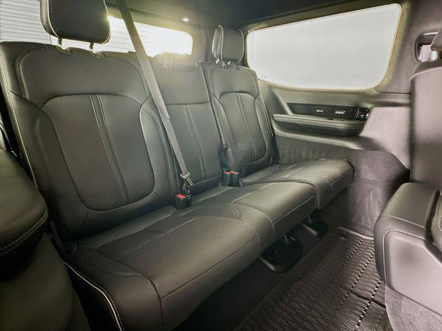 Photo of 2024 Baltic Gray Metallic Clearcoat Jeep Grand Wagoneer
