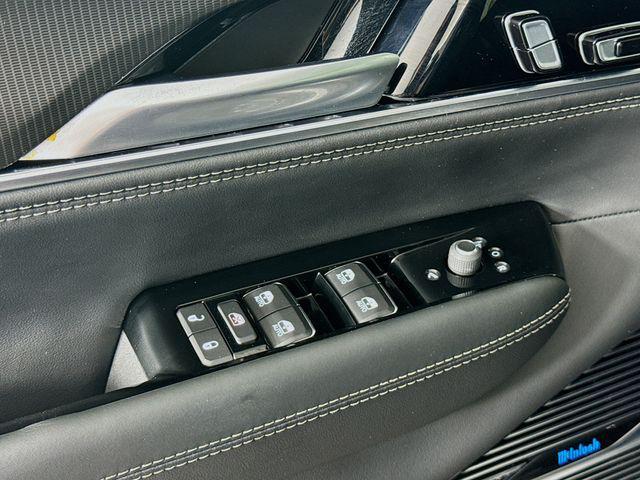Photo of 2024 Baltic Gray Metallic Clearcoat Jeep Grand Wagoneer