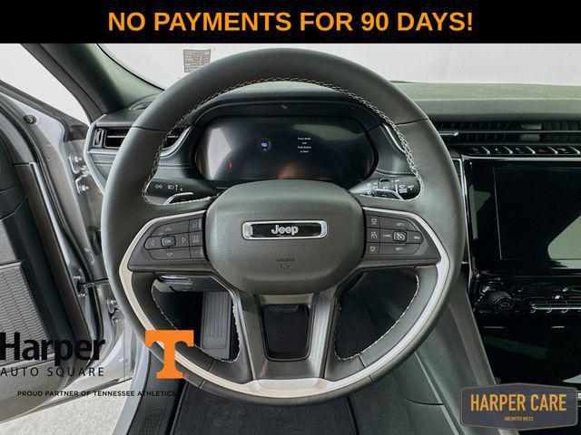 Photo of 2025 Silver Zynith Jeep Grand Cherokee L