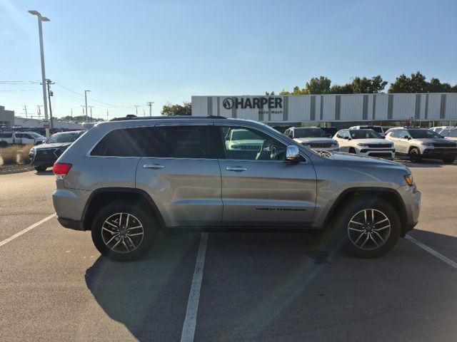 Photo of 2019 Billet Silver Metallic Clearcoat Jeep Grand Cherokee