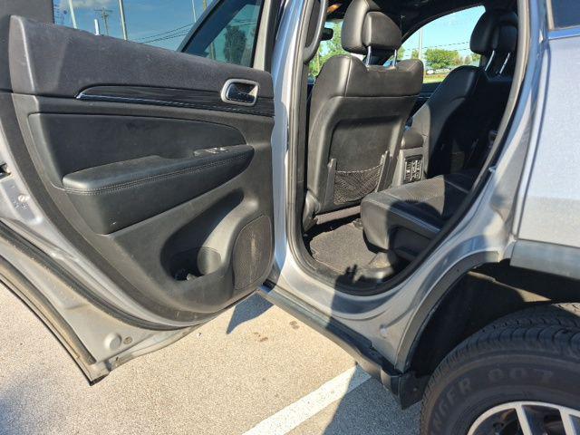 Photo of 2019 Billet Silver Metallic Clearcoat Jeep Grand Cherokee