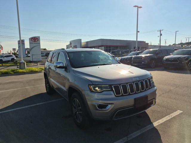 Photo of 2019 Billet Silver Metallic Clearcoat Jeep Grand Cherokee