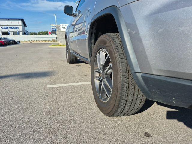 Photo of 2019 Billet Silver Metallic Clearcoat Jeep Grand Cherokee