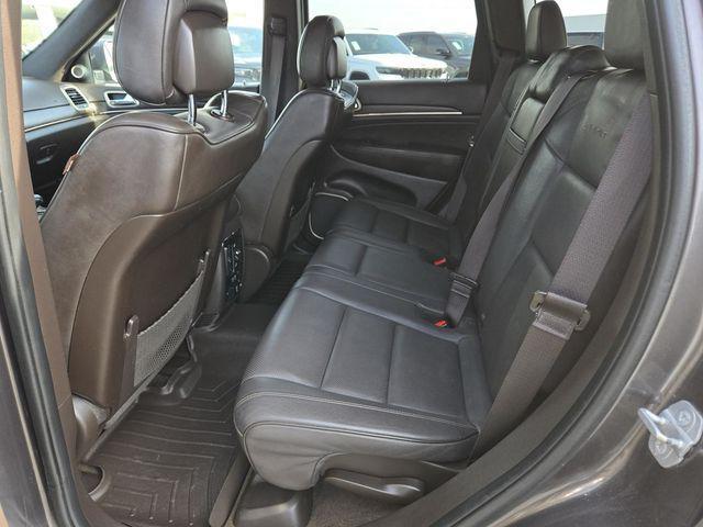 Photo of 2015 Granite Crystal Metallic Clearcoat Jeep Grand Cherokee