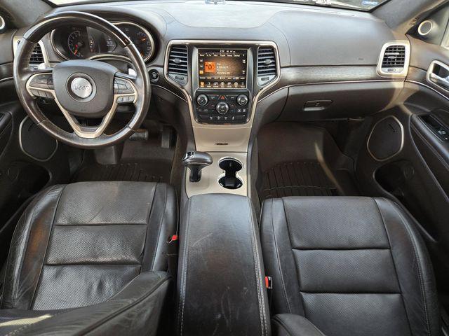 Photo of 2015 Granite Crystal Metallic Clearcoat Jeep Grand Cherokee