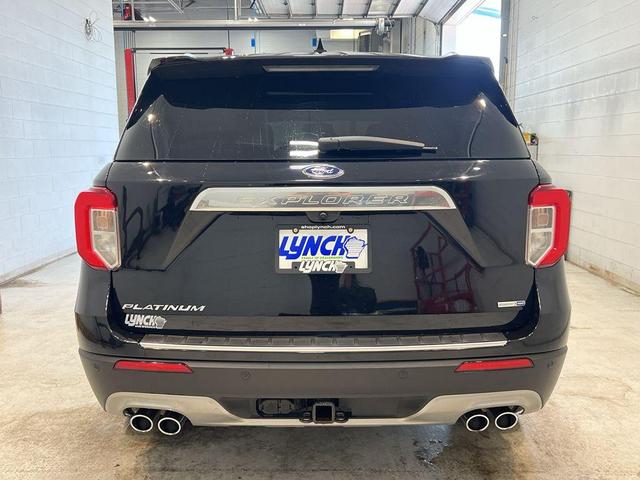 Photo of 2020 Agate Black Metallic Ford Explorer