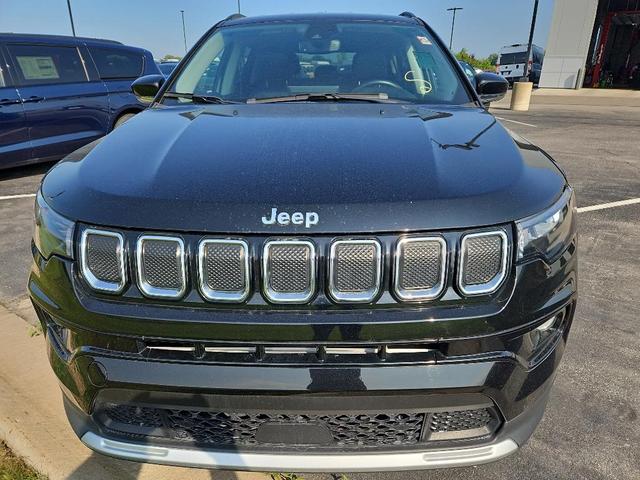 Photo of 2022 Diamond Black Jeep Compass