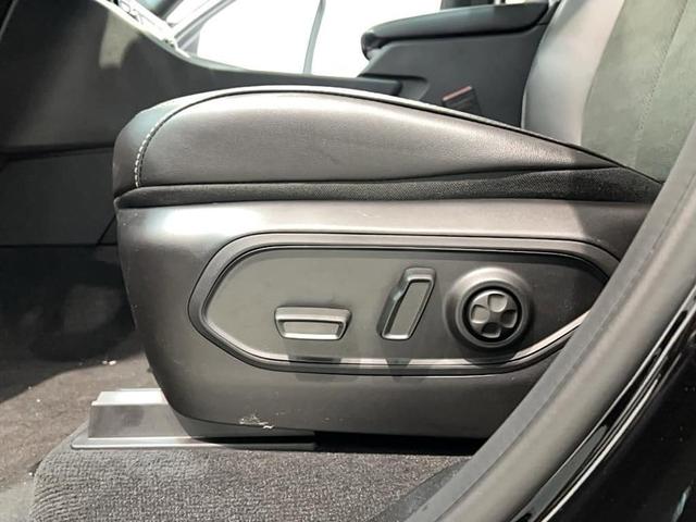 Photo of 2025 Diamond Black Jeep Grand Cherokee L