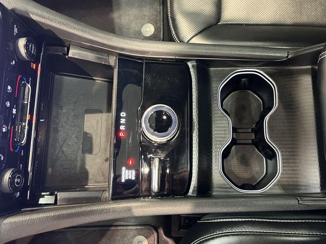 Photo of 2024 Diamond Black Jeep Grand Cherokee L