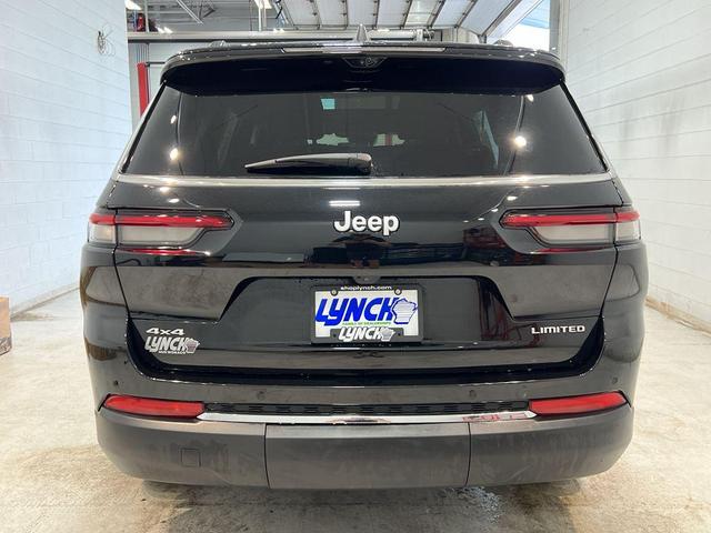 Photo of 2024 Diamond Black Jeep Grand Cherokee L