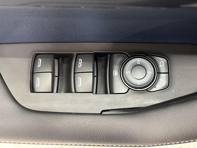Photo of 2024 Black Chevrolet Blazer
