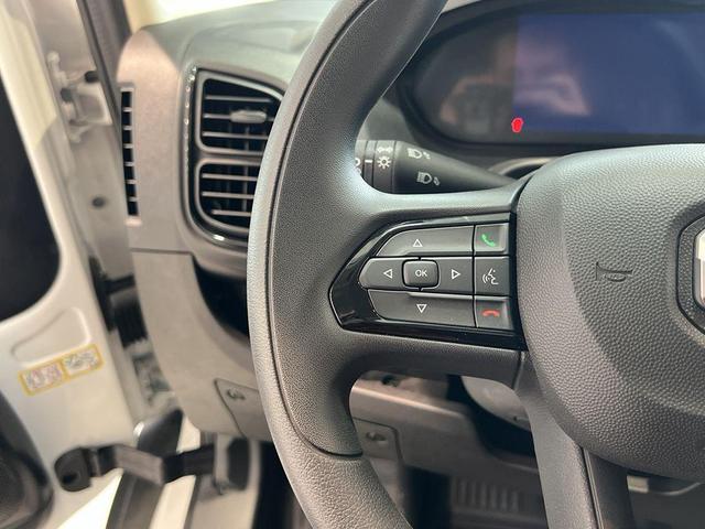 Photo of 2023 Bright White Clearcoat RAM ProMaster 2500