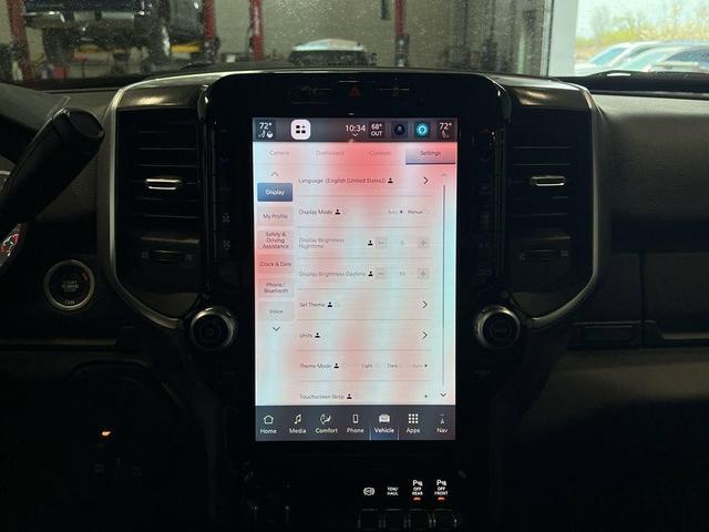 Photo of 2025 Diamond Black RAM 2500