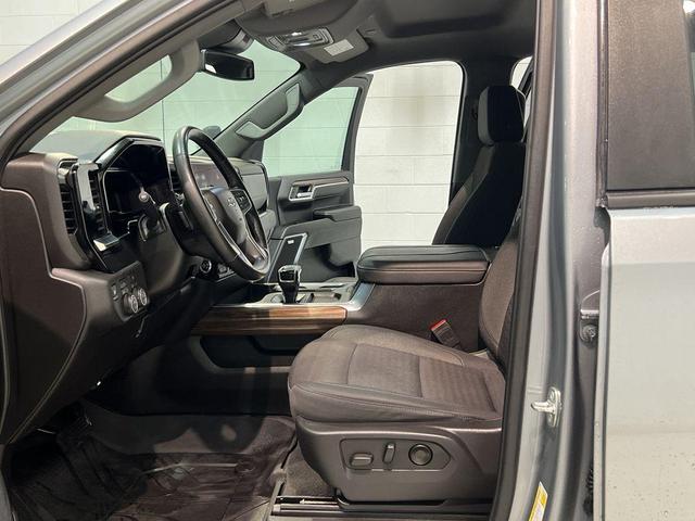 Photo of 2024 Sterling Gray Metallic Chevrolet Silverado 1500