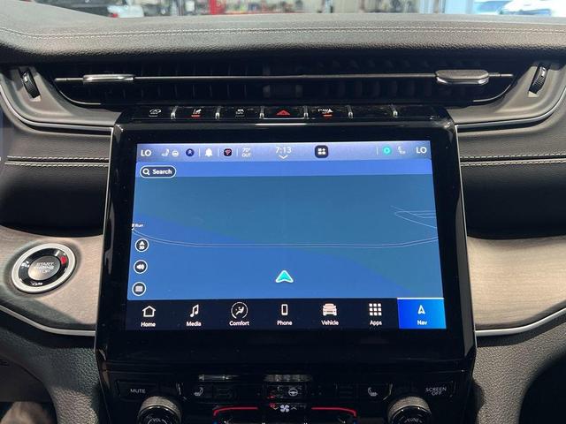 Photo of 2025 Diamond Black Jeep Grand Cherokee L