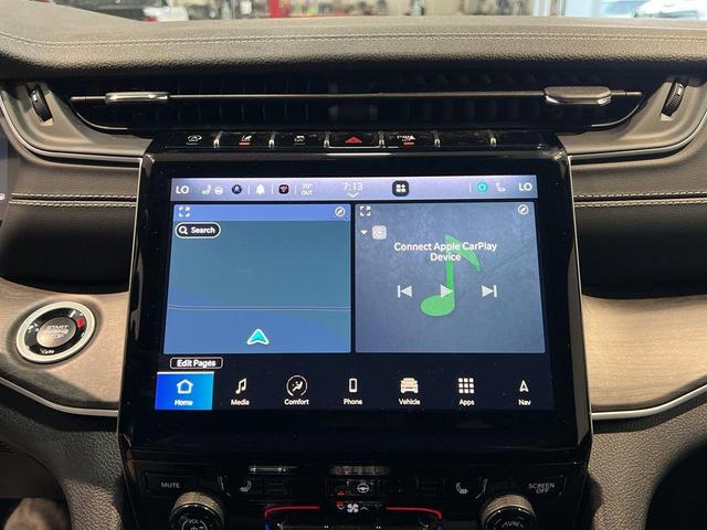 Photo of 2025 Diamond Black Jeep Grand Cherokee L