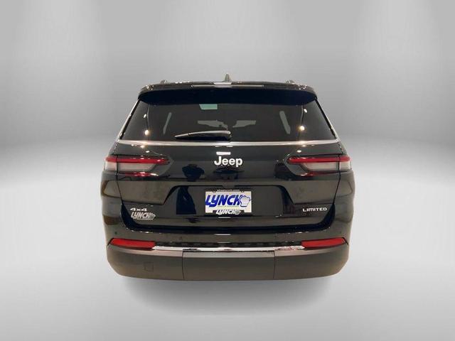 Photo of 2025 Diamond Black Jeep Grand Cherokee L