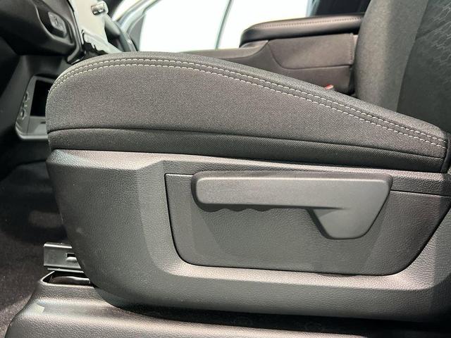 Photo of 2025 Bright White Clearcoat RAM 2500