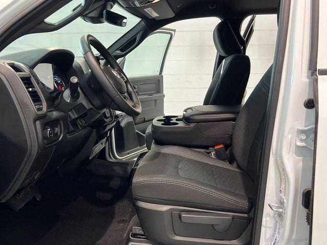 Photo of 2025 Bright White Clearcoat RAM 2500