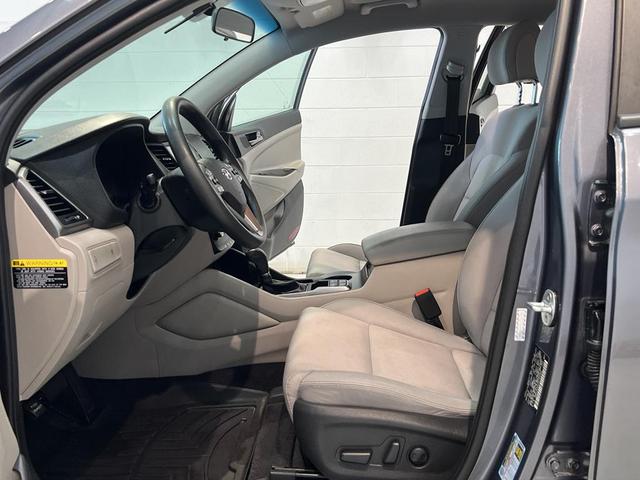 Photo of 2018 Coliseum Gray Hyundai TUCSON