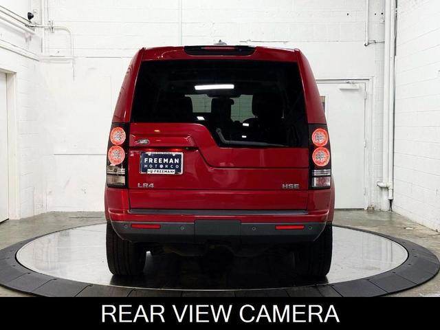 Photo of 2016 Firenze Red Land Rover LR4