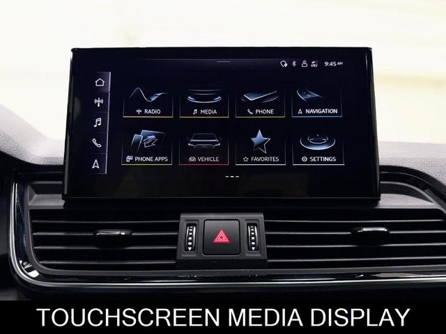 Photo of 2021 Glacier White Metallic Audi Q5