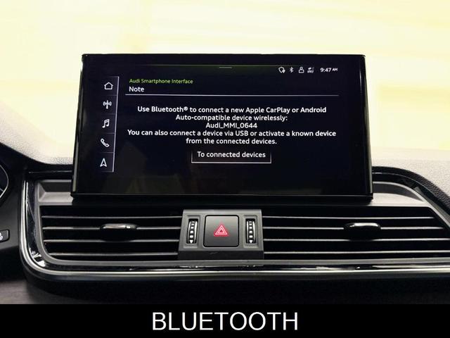 Photo of 2021 Glacier White Metallic Audi Q5