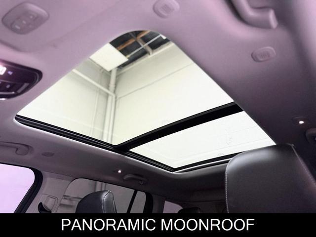 Photo of 2023 Bright White Clearcoat Jeep Grand Cherokee 4xe