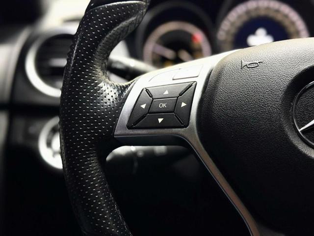 Photo of 2012 Arctic White Mercedes-Benz C-Class
