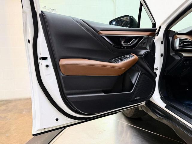 Photo of 2020 Crystal White Pearl Subaru Outback