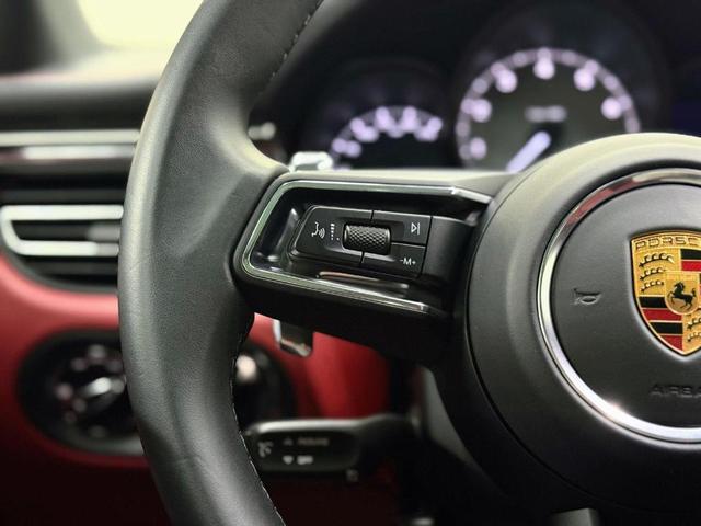 Photo of 2022 Carrara White Metallic Porsche Macan
