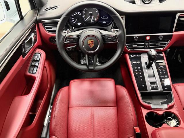 Photo of 2022 Carrara White Metallic Porsche Macan