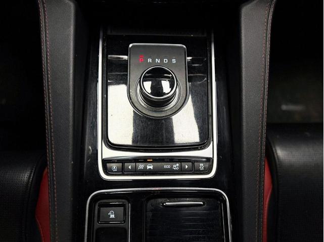 Photo of 2019 Yulong White Jaguar F-PACE