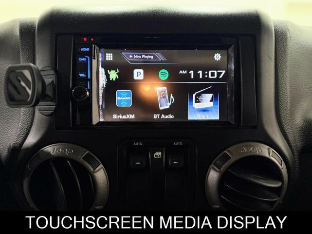 Photo of 2016 Black Clearcoat Jeep Wrangler