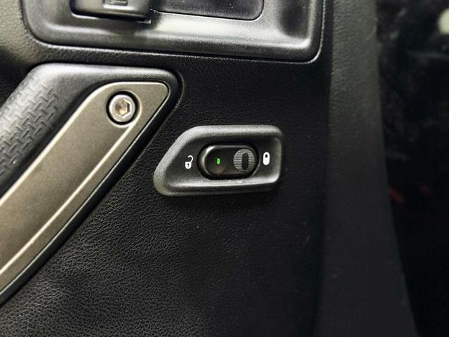 Photo of 2016 Black Clearcoat Jeep Wrangler