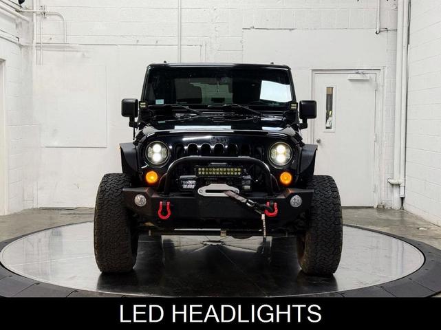 Photo of 2016 Black Clearcoat Jeep Wrangler