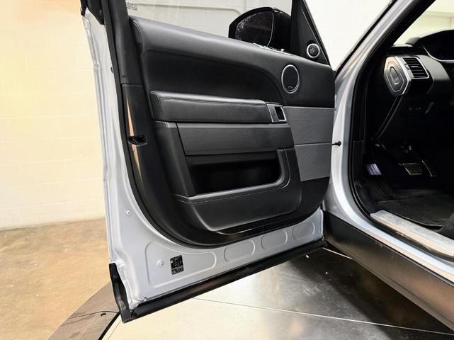 Photo of 2021 Hakuba Silver Land Rover Range Rover Sport