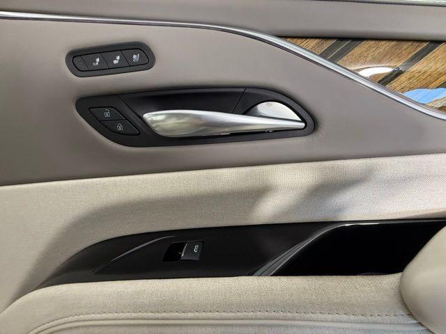 Photo of 2022 Crystal White Tricoat Cadillac Escalade