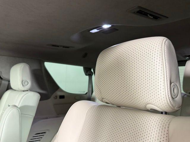 Photo of 2022 Crystal White Tricoat Cadillac Escalade