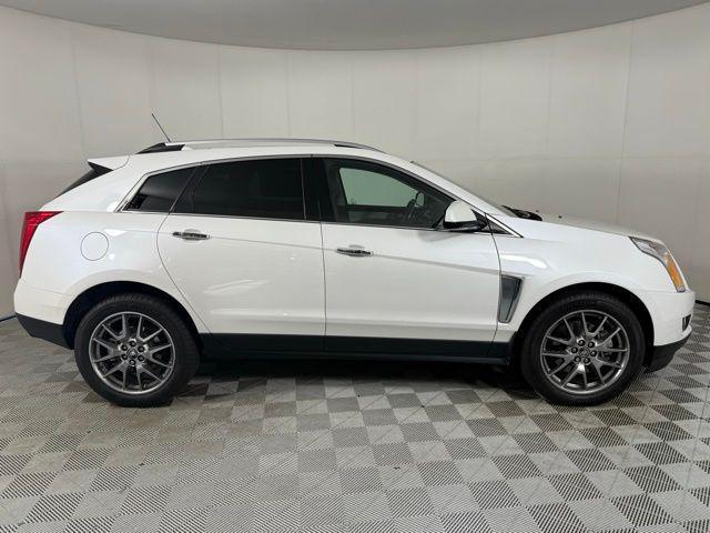 Photo of 2016 Platinum Ice Tricoat Cadillac SRX