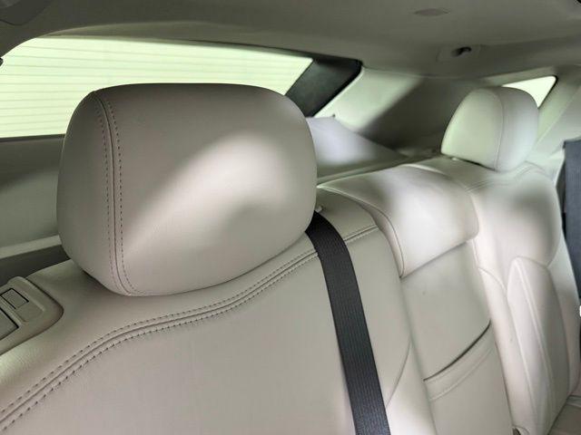 Photo of 2016 Platinum Ice Tricoat Cadillac SRX