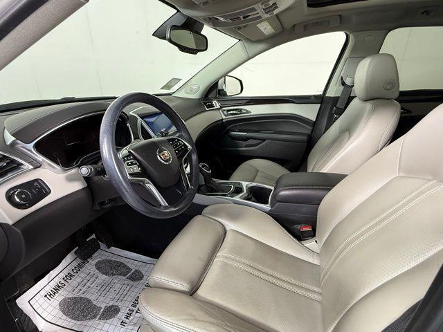 Photo of 2016 Platinum Ice Tricoat Cadillac SRX