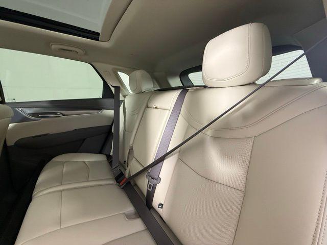 Photo of 2025 Argent Silver Metallic Cadillac XT5