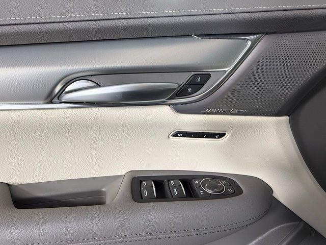 Photo of 2025 Argent Silver Metallic Cadillac XT5