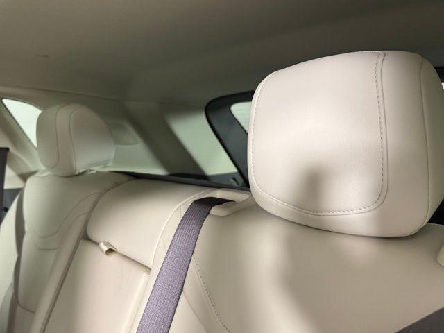 Photo of 2025 Argent Silver Metallic Cadillac XT5